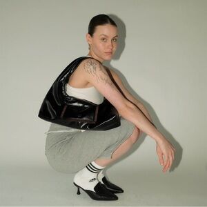 Heita Black leather black shoulder bag